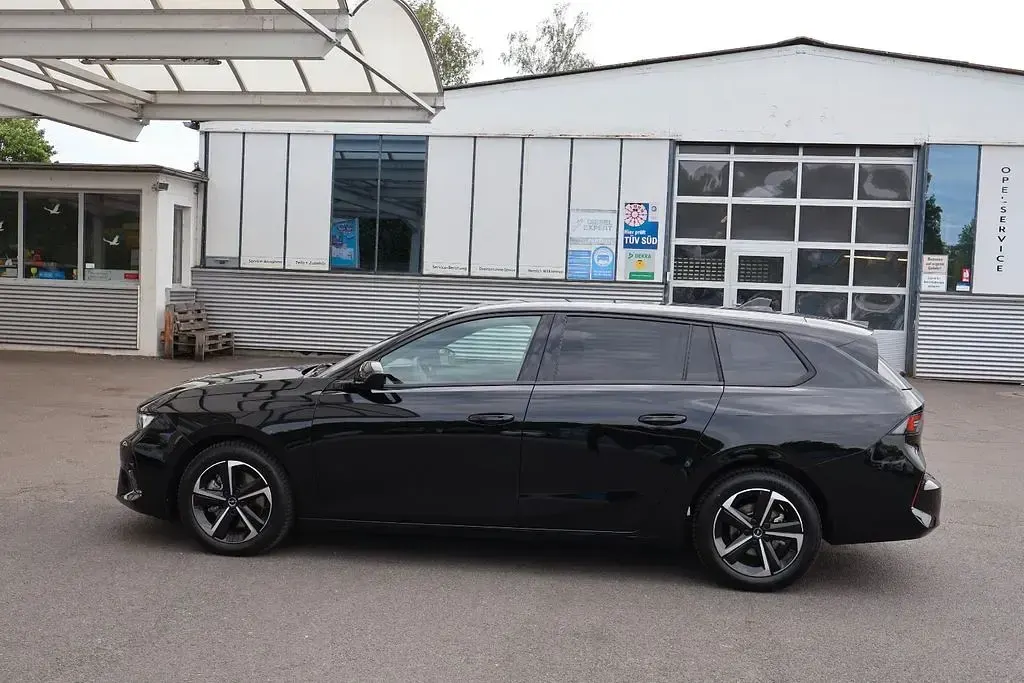 Usata Opel Astra 131 CV (96 kW) 2025 Nero Utilitaria