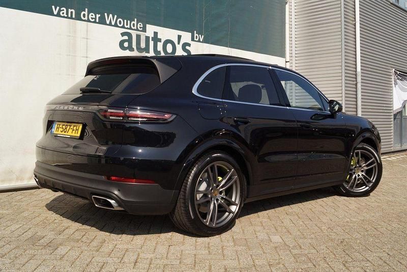 Gebraucht Porsche Cayenne Chrono 341 PS (250 kW) 2020 Schwarz SUV
