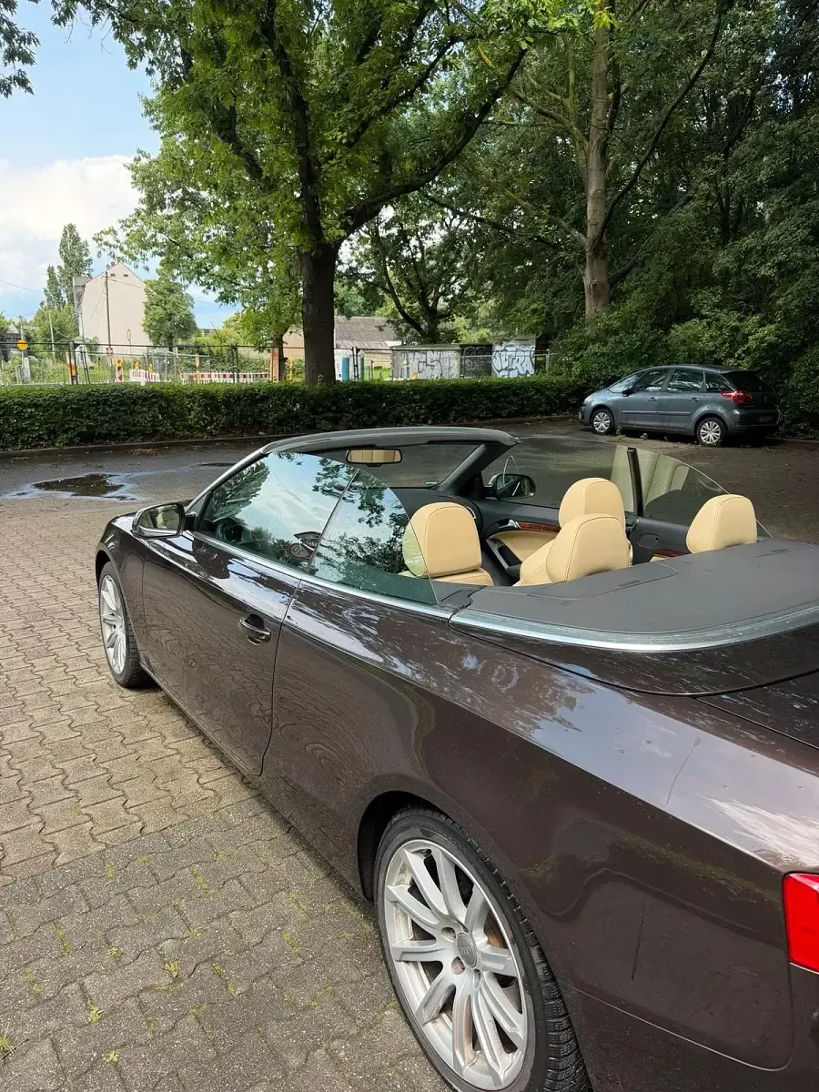 Gebraucht Audi A5 Cabriolet Comfort 211 PS (155 kW) 2011 Braun Cabrio