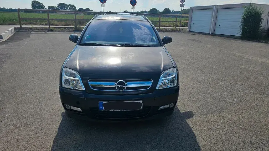 Gebraucht Opel Signum Elegance 155 PS (114 kW) 2005 Schwarz Kleinwagen