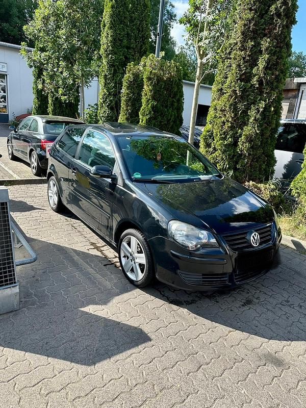 Gebraucht VW Polo 60 PS (44 kW) 2009 Schwarz Kleinwagen