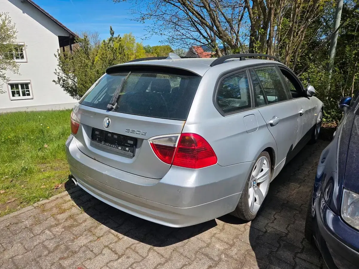 Usata BMW 320 177 CV (130 kW) 2008 Argento Station wagon