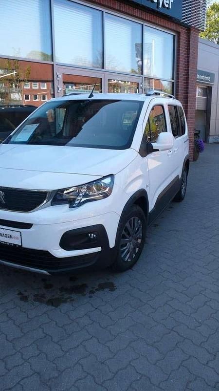 Gebraucht Peugeot Rifter Allure 131 PS (96 kW) 2020 Weiß Van / Kleinbus