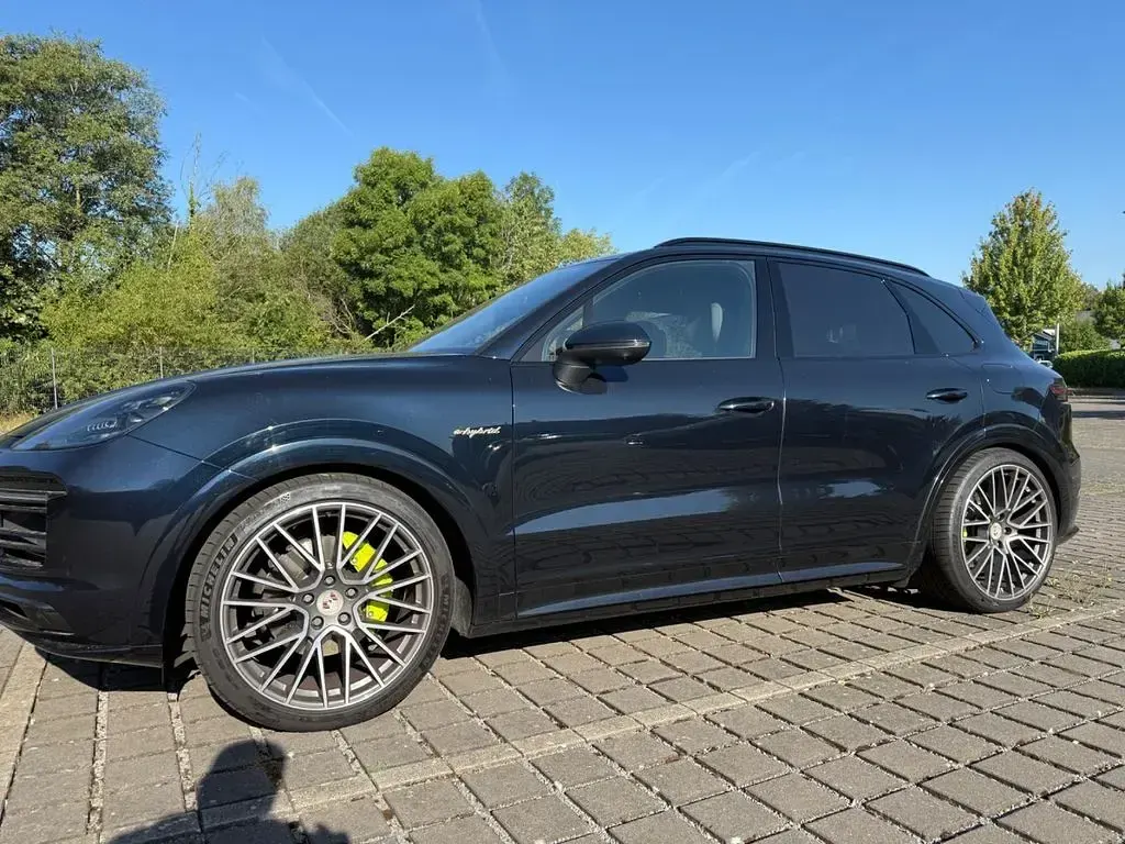Gebraucht Porsche Cayenne E-Hybrid 340 PS (250 kW) 2022 SUV
