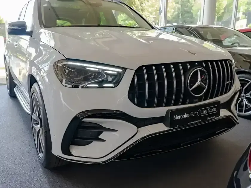 Gebraucht Mercedes GLE53 AMG AMG 435 PS (319 kW) 2025 Weiß manufaktur opalithweiß br SUV