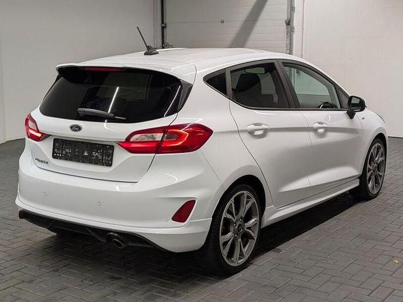 Gebraucht Ford Fiesta ST-Line 101 PS (74 kW) 2018 Frostweiss Limousine