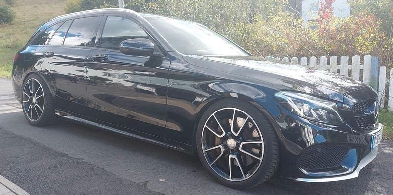 Schwarz Gebraucht 2016 Mercedes C450 AMG AMG Kombi | 34.900 € (Fairer Preis) - Bild 1/4