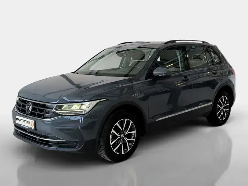 Gebraucht VW Tiguan Life 150 PS (110 kW) 2022 Delfingrau metallic SUV