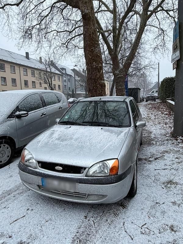Gebraucht Ford Fiesta 60 PS (44 kW) 2001 Silber Coupé