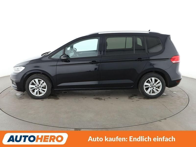 Gebraucht VW Touran Active 150 PS (110 kW) 2021 Schwarz Van / Kleinbus