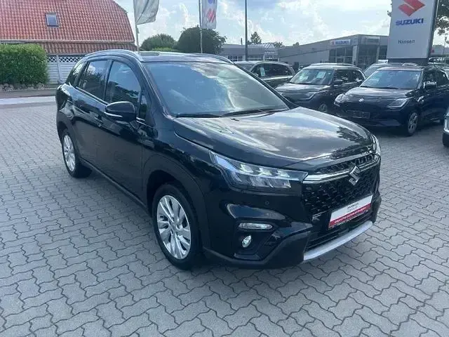 Gebraucht Suzuki SX4 S-Cross Comfort 129 PS (94 kW) 2023 Schwarz SUV
