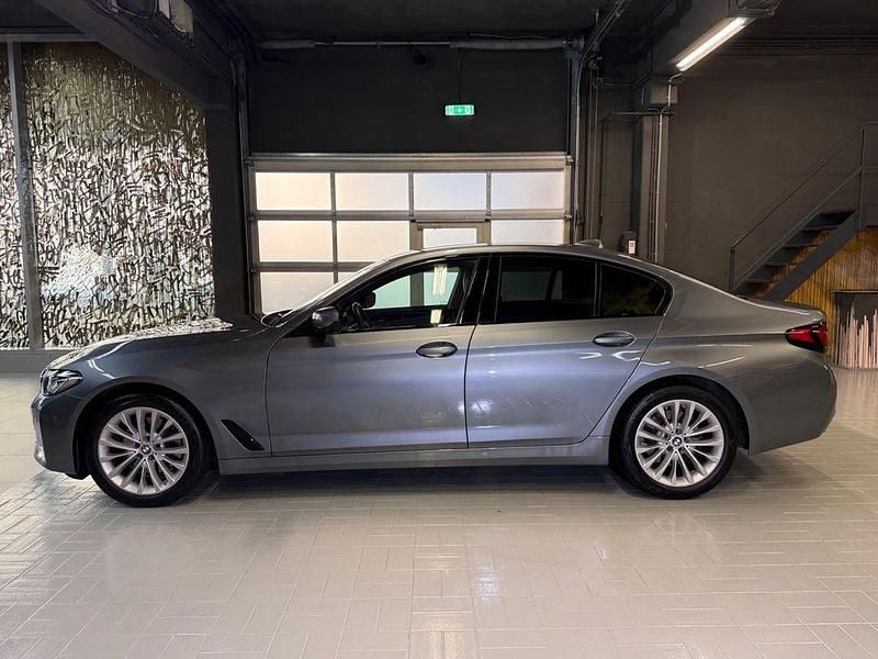 Gebraucht BMW 520 Luxury Line 190 PS (139 kW) 2020 Blau Limousine