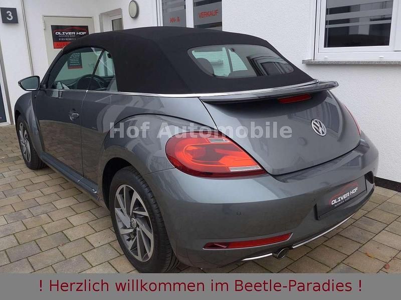 Gebraucht VW Beetle Sound 105 PS (77 kW) 2018 Grau Kleinwagen