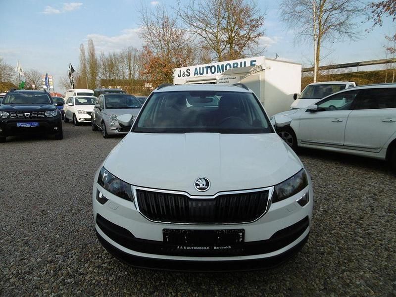 Weiß Gebraucht 2020 Skoda Karoq Ambition SUV | 22.980 € (Fairer Preis) - Bild 1/4