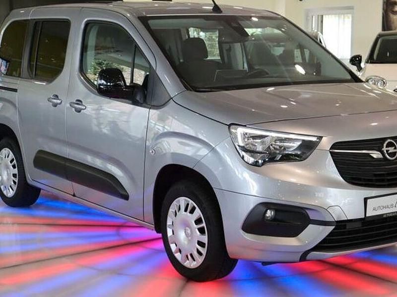 Gebraucht Opel Combo Life Elegance 131 PS (96 kW) 2022 Andere Limousine