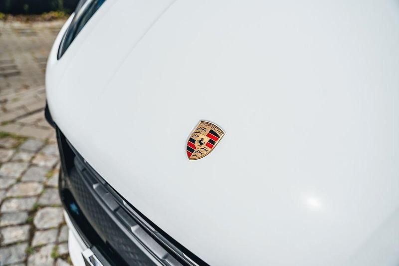 Gebraucht Porsche Macan 265 PS (194 kW) 2024 Weiß SUV