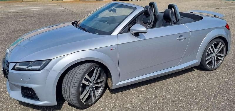 Silber Gebraucht 2017 Audi TT Roadster Cabrio | 22.900 € (Guter Preis) - Bild 1/4