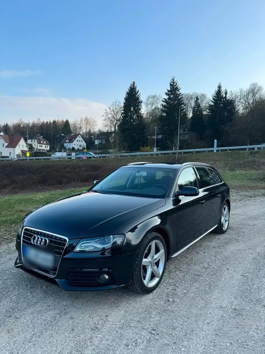 Gebraucht Audi A4 120 PS (88 kW) 2011 Schwarz Kombi