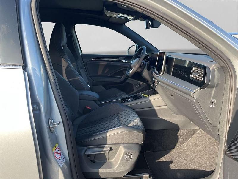 Neu VW Tiguan R-line 272 PS (200 kW) 2025 Silber SUV