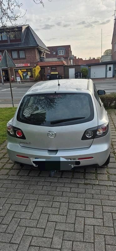 Second-hand Mazda 3 105 CP (77 kW) 2008 Argintiu Berlinǎ
