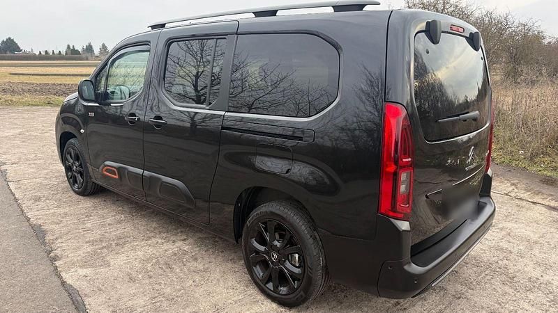 Gebraucht Citroën Berlingo XTR 131 PS (96 kW) 2020 Schwarz Van / Kleinbus