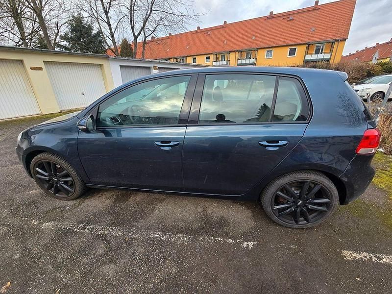 Gebraucht VW Golf VI Trendline 80 PS (58 kW) 2010 Blau Kleinwagen