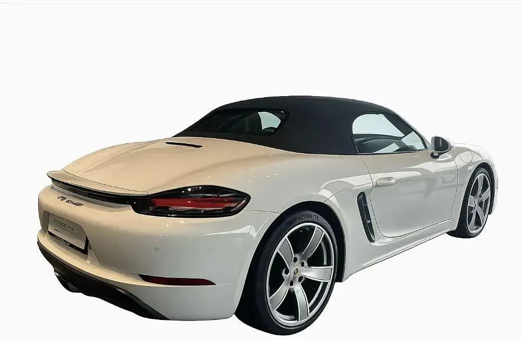 Usata Porsche 718 Boxster 299 CV (219 kW) 2024 Bianco Cabrio