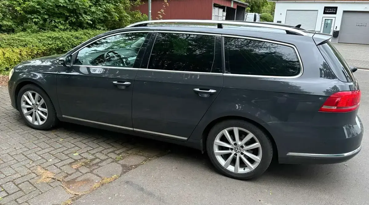 Gebraucht VW Passat Highline 177 PS (130 kW) 2014 Grau Kombi
