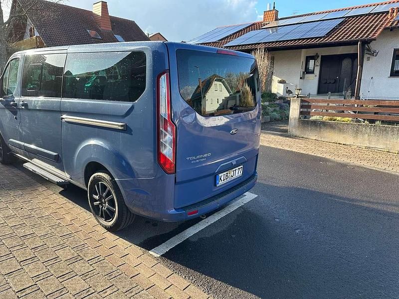 Gebraucht Ford Tourneo Titanium 125 PS (91 kW) 2014 Van / Kleinbus