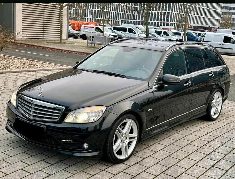 Schwarz Gebraucht 2008 Mercedes C220 AMG Kombi | 8.900 € (Teuer) - Bild 1/4