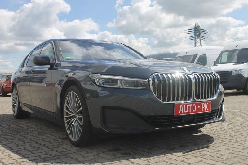 Grau Gebraucht 2020 BMW 730 Limousine | 42.245 € (Fairer Preis) - Bild 1/4