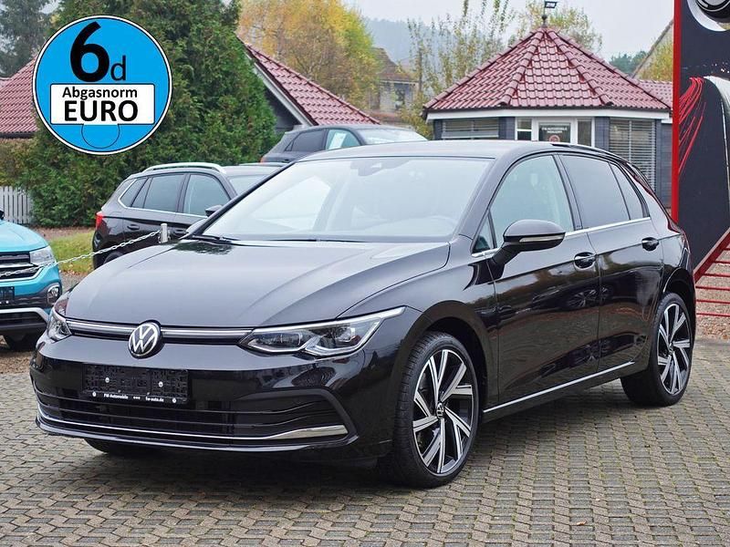 Schwarz Gebraucht 2021 VW Golf VIII Style Limousine | 26.450 € (Guter Preis) - Bild 1/3