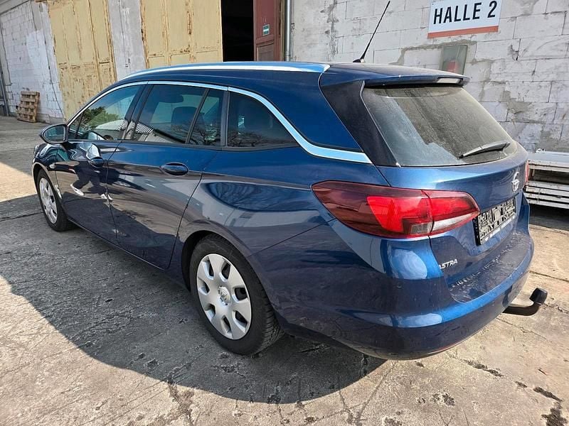 Gebraucht Opel Astra 105 PS (77 kW) 2020 Blau Kombi