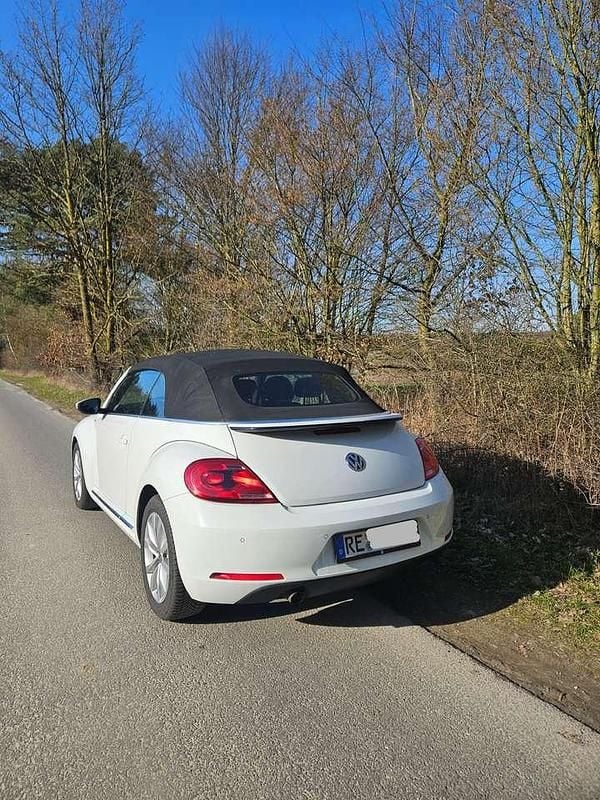 Gebraucht VW Beetle Cabriolet Allstar 105 PS (77 kW) 2016 Weiß Cabrio