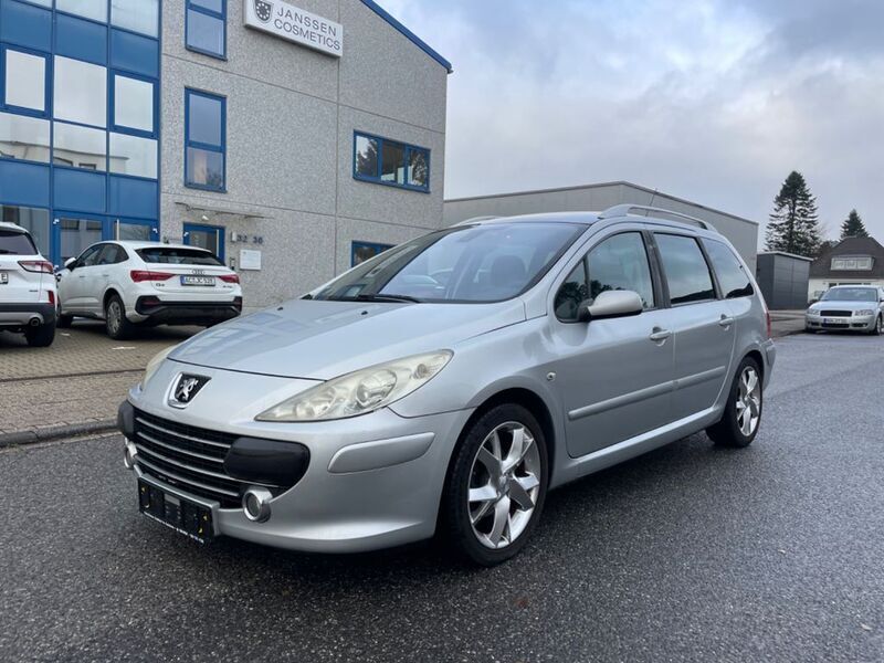 Grau Gebraucht 2006 Peugeot 307 Premium Kombi | 2.490 € (Teuer) - Bild 1/4