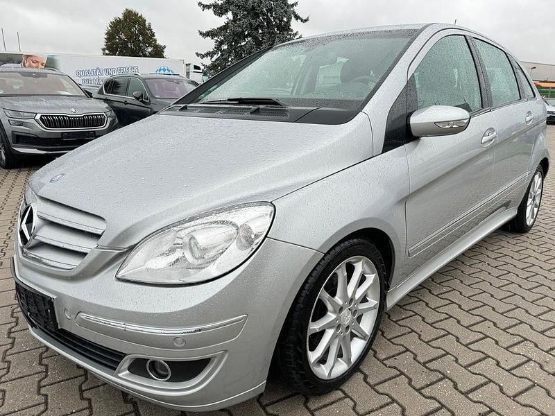 Silber Gebraucht 2007 Mercedes B200 Van / Kleinbus | 4.890 € (Superpreis) - Bild 1/4