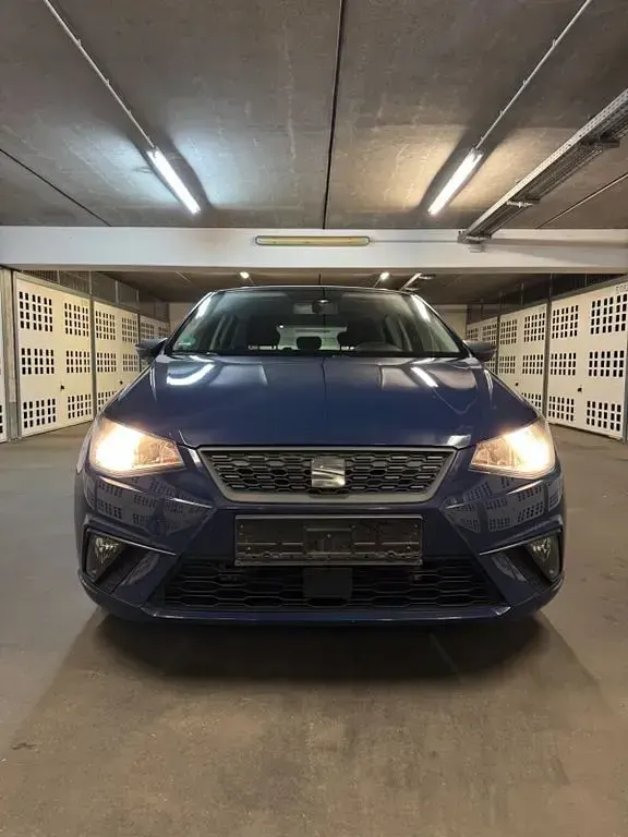 Second-hand Seat Ibiza Reference 95 CP (69 kW) 2018 Albastru Hatchback