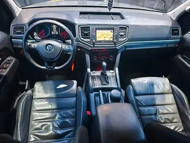 Używany VW Amarok Highline 224 KM (164 kW) 2016 Srebrny Pickup