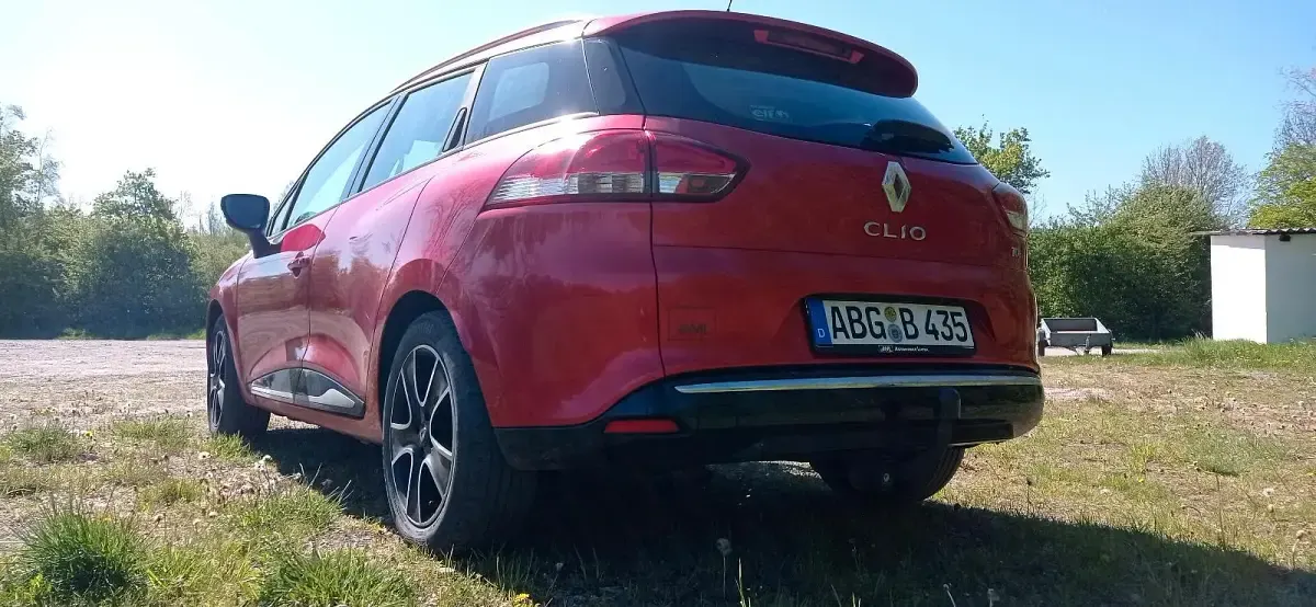 Gebraucht Renault Clio 90 PS (66 kW) 2014 Rot Kombi