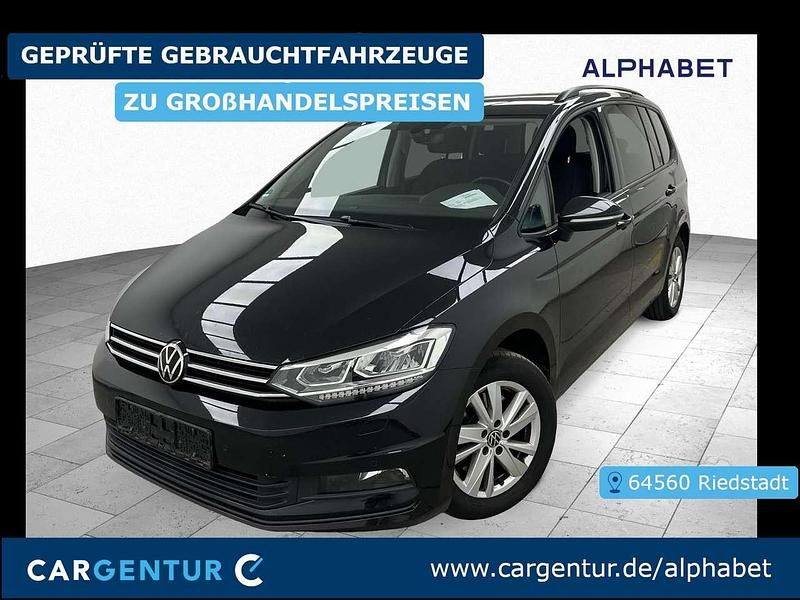 Deep black perleffekt Gebraucht 2021 VW Touran Comfortline Van / Kleinbus | 21.997 € (Guter Preis) - Bild 1/2