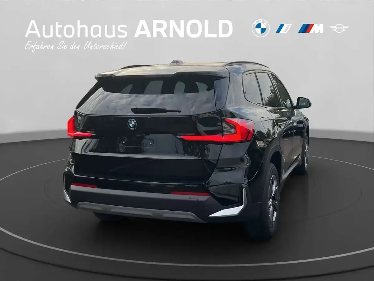 Neu BMW X1 Sport Line 156 PS (114 kW) 2026 Schwarz SUV
