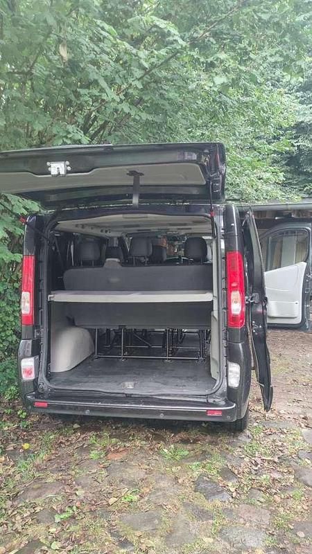 Schwarz Gebraucht 2012 Renault Trafic Expression Van | 10.000 € (Superpreis) - Bild 1/4