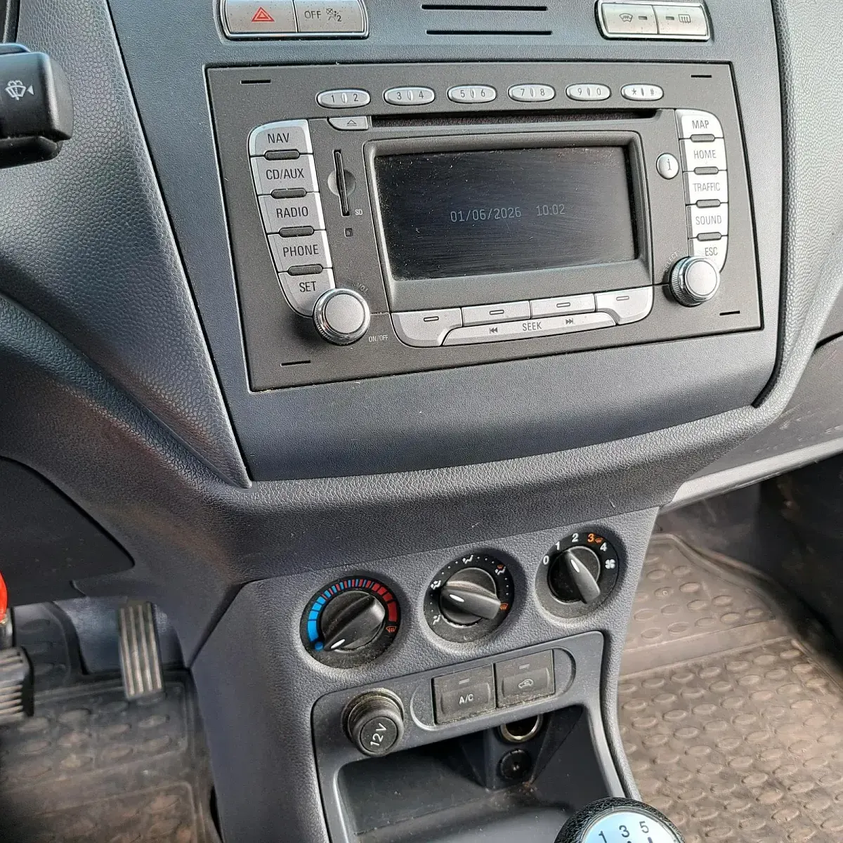 Gebraucht Ford Tourneo 90 PS (66 kW) 2011 Weiß Van / Kleinbus
