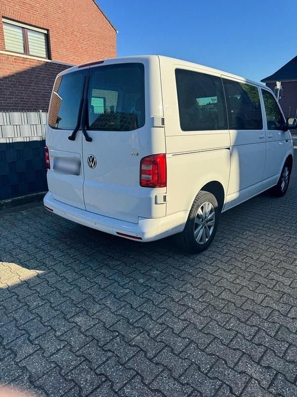 Gebraucht VW Transporter 150 PS (110 kW) 2017 Weiß Van