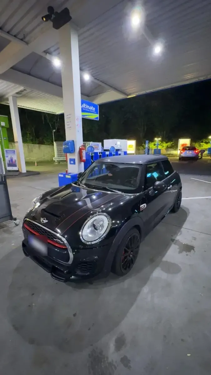 Gebraucht Mini John Cooper Works 231 PS (169 kW) 2017 Schwarz Kleinwagen