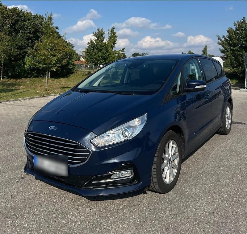 Blau Gebraucht 2020 Ford S-MAX S Van / Kleinbus | 11.300 € (Superpreis) - Bild 1/4