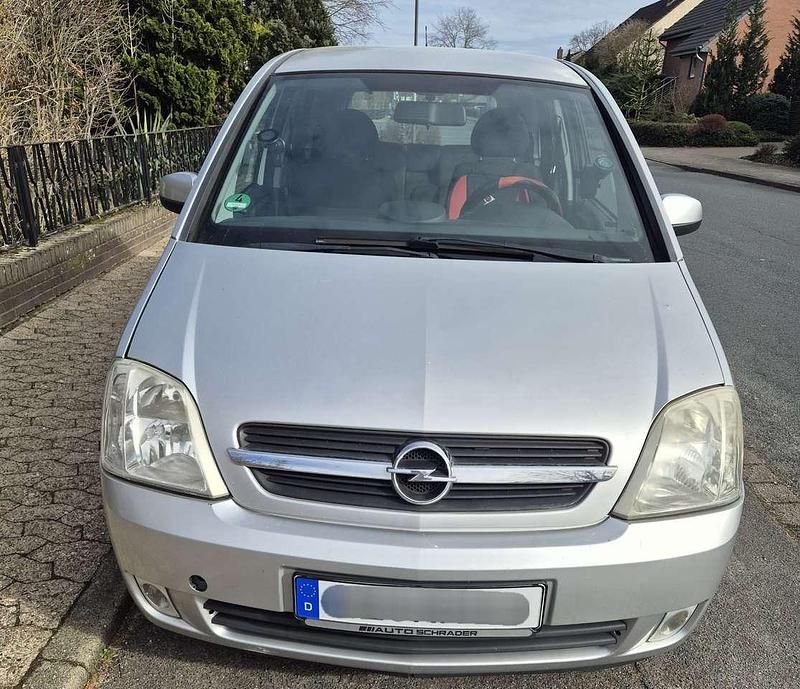Gebraucht Opel Meriva 101 PS (74 kW) 2004 Silber Van / Kleinbus