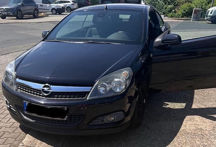 Schwarz Gebraucht 2009 Opel Astra Cabriolet Cabrio | 2.300 € (Superpreis) - Bild 1/4