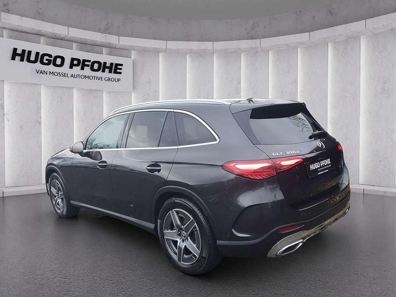 Gebraucht Mercedes GLC300 AMG line 269 PS (197 kW) 2025 Grafitgrau SUV