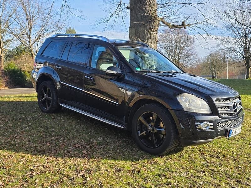Gebraucht Mercedes GL420 305 PS (224 kW) 2008 Schwarz SUV